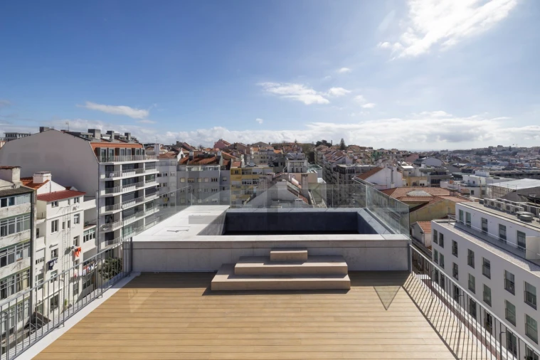 Apartamento T4 para Venda em Santo António Foto 2