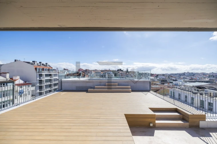 Apartamento T4 para Venda em Santo António Foto 11