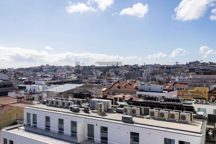 Apartamento T4 para Venda em Santo António Foto 14