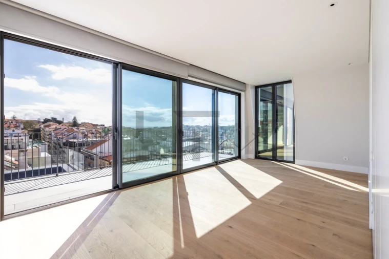 Apartamento T4 para Venda em Santo António Foto 27