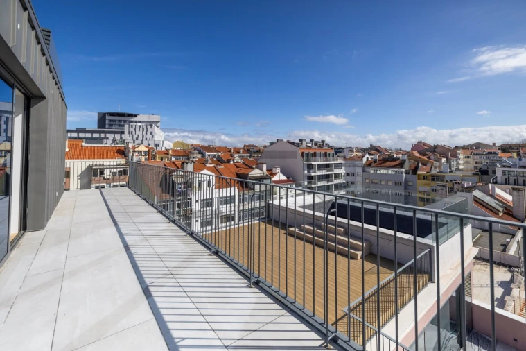 Apartamento T4 para Venda em Santo António Foto 29