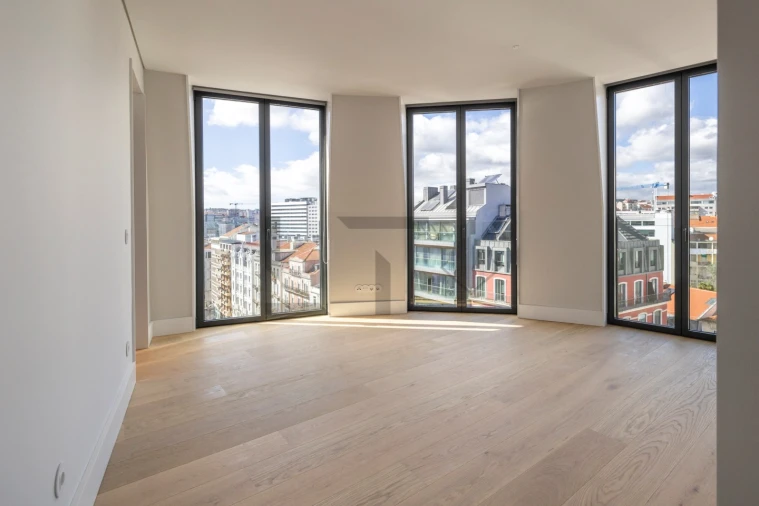 Apartamento T4 para Venda em Santo António Foto 35