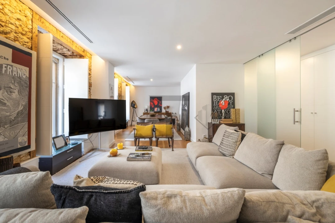 Apartamento T4 para Venda em Santo António Foto 2