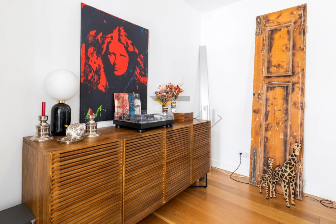 Apartamento T4 para Venda em Santo António Foto 7