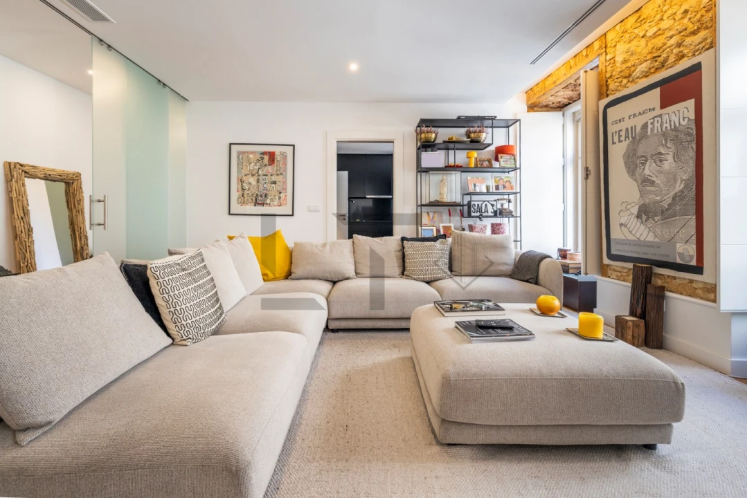 Apartamento T4 para Venda em Santo António Foto 8