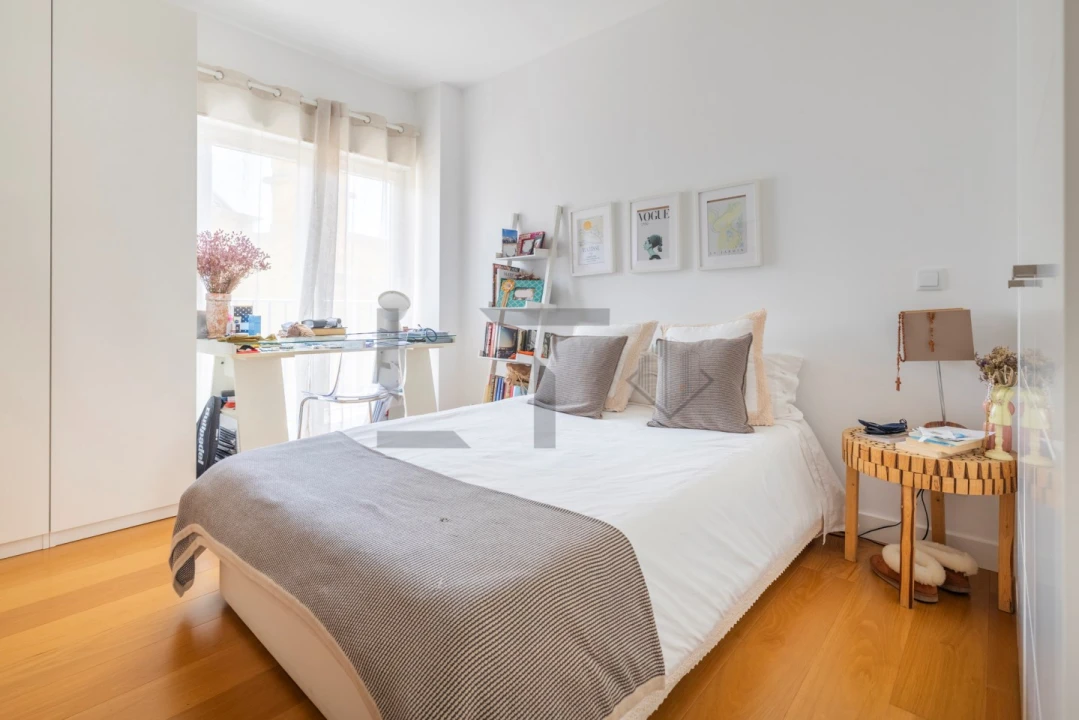 Apartamento T4 para Venda em Santo António Foto 23