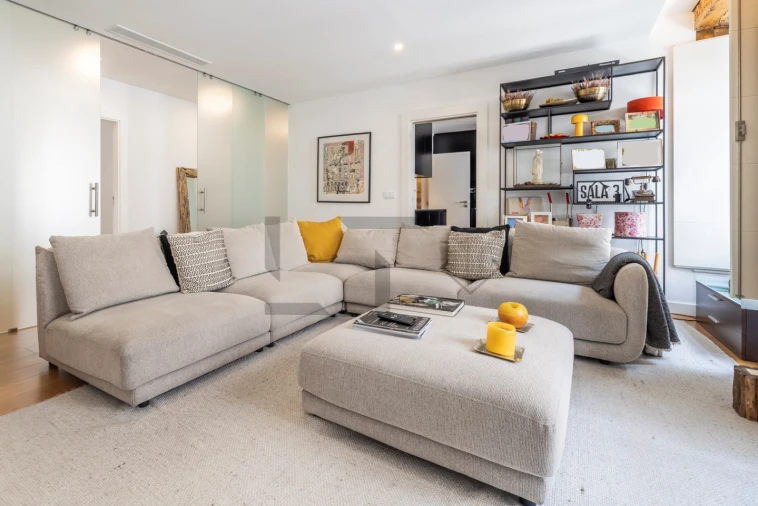 Apartamento T4 para Venda em Santo António Foto 9