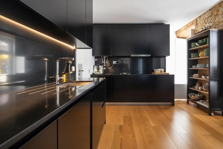 Apartamento T4 para Venda em Santo António Foto 14