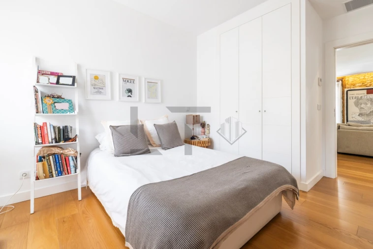 Apartamento T4 para Venda em Santo António Foto 25