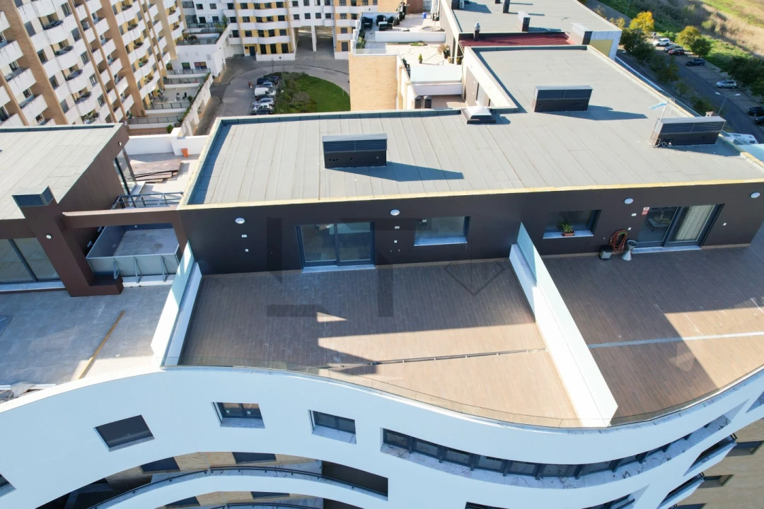 Apartamento T4 para Venda em Loures Foto 3