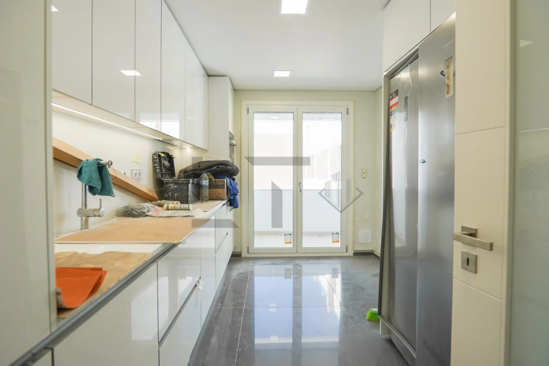 Apartamento T4 para Venda em Loures Foto 27