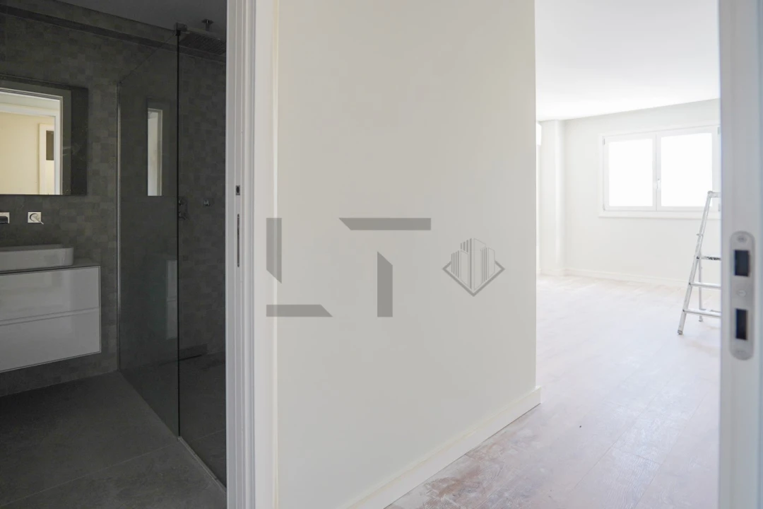 Apartamento T4 para Venda em Loures Foto 32