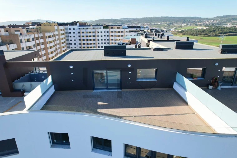 Apartamento T4 para Venda em Loures Foto 4