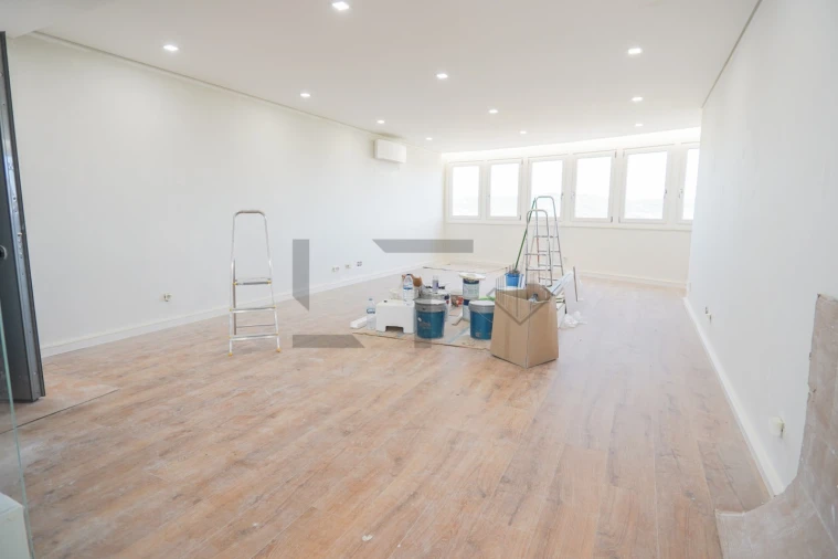 Apartamento T4 para Venda em Loures Foto 24