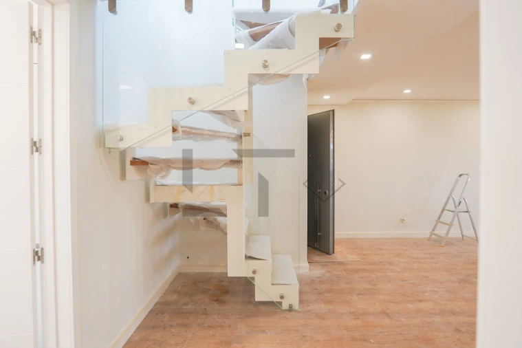 Apartamento T4 para Venda em Loures Foto 40