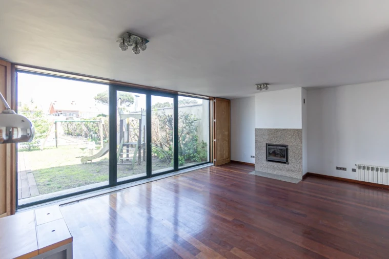 Moradia T5 para Venda em Perafita, Lavra e Santa Cruz do Bispo