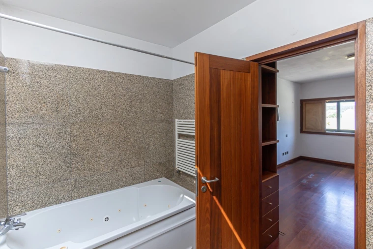 Moradia T5 para Venda em Perafita, Lavra e Santa Cruz do Bispo Foto 35