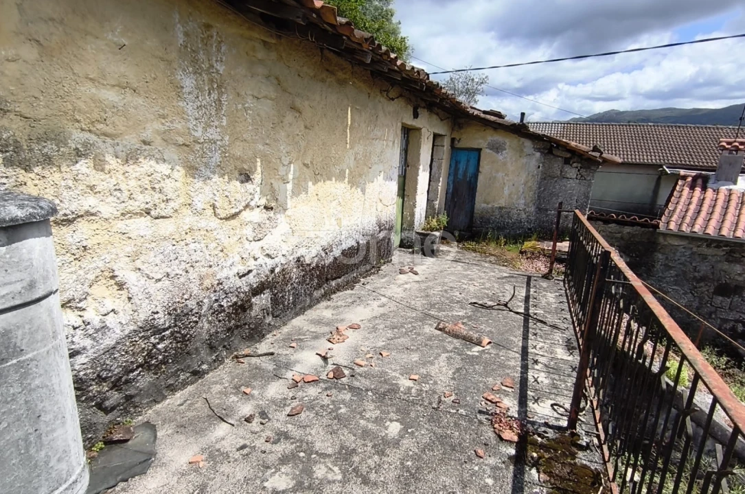 Moradia T2 para Venda em Valdreu Foto 9