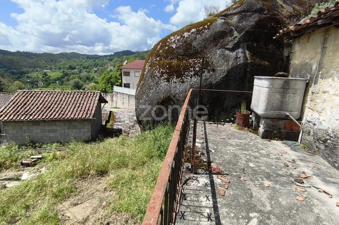 Moradia T2 para Venda em Valdreu Foto 14