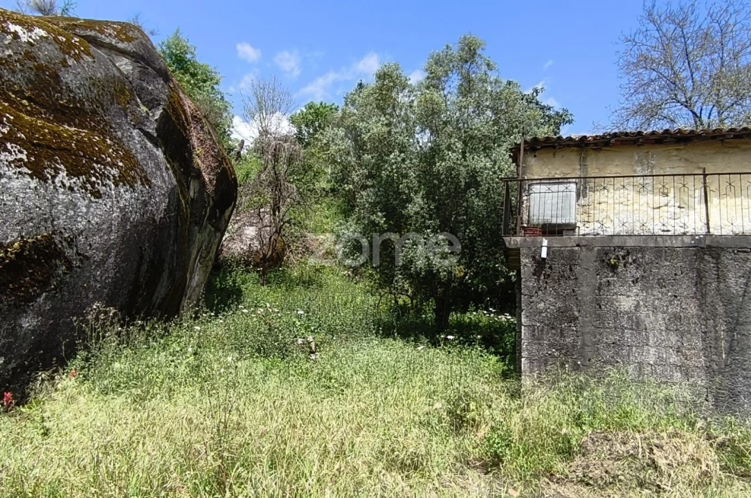 Moradia T2 para Venda em Valdreu Foto 27