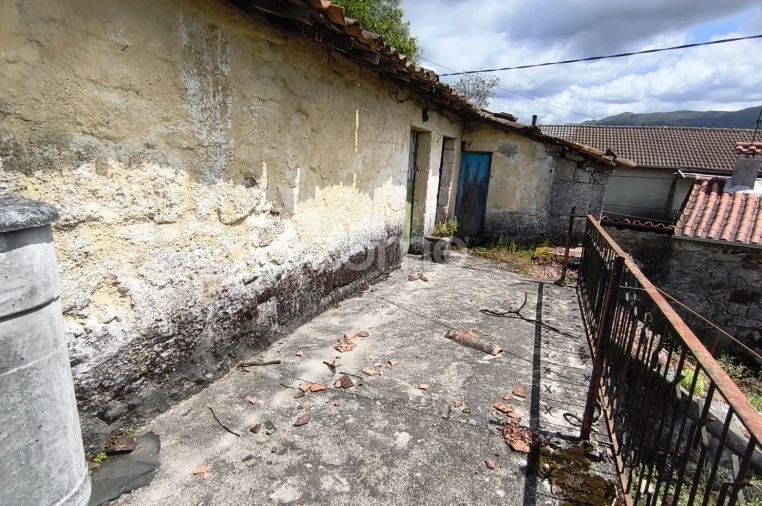 Moradia T2 para Venda em Valdreu Foto 9