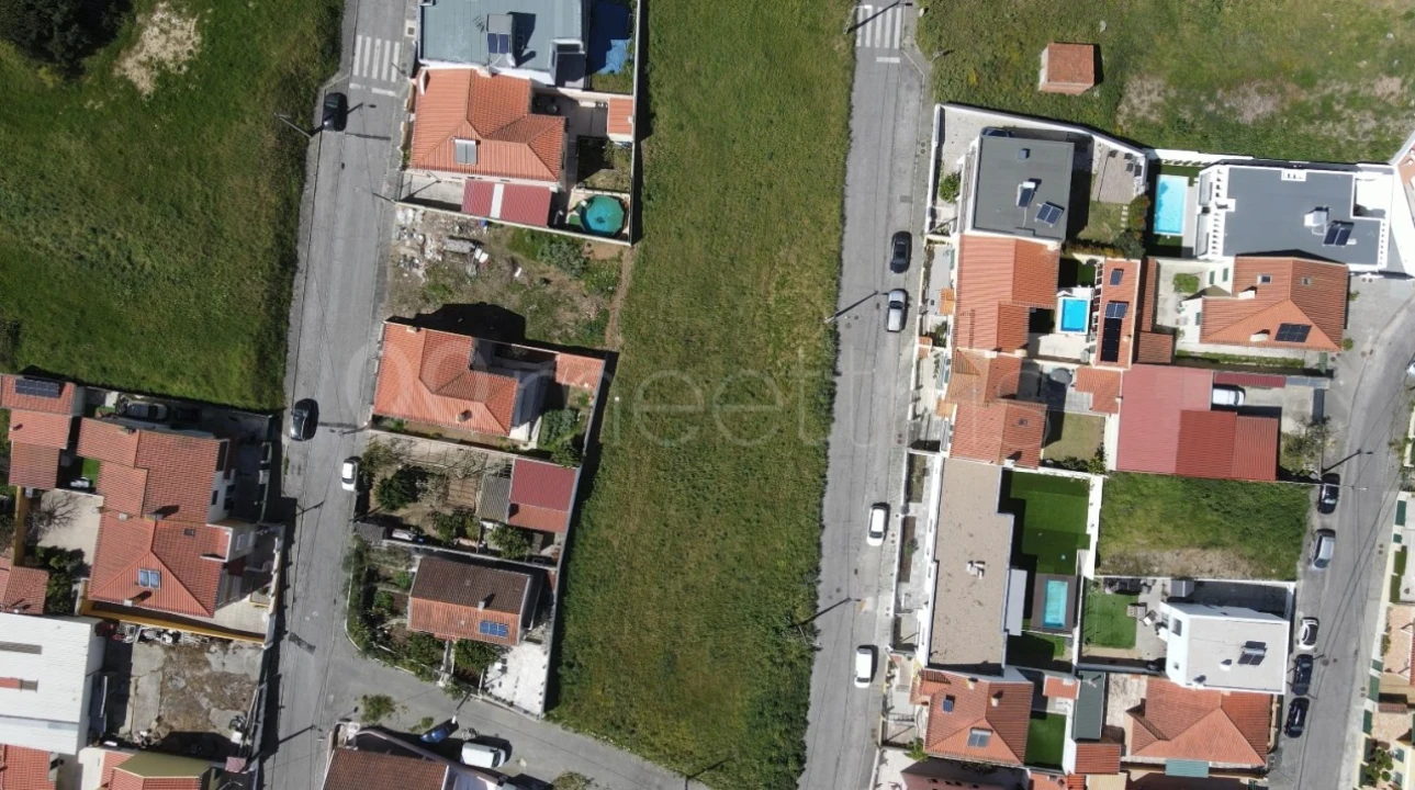 Terreno para Venda em Loures Foto 8