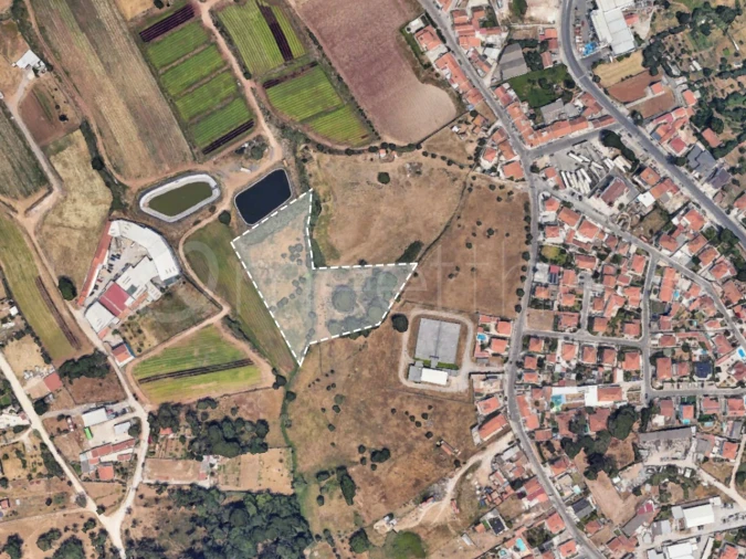 Terreno para Venda em Loures Foto 2