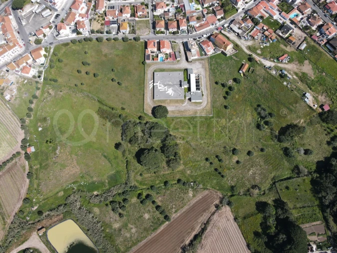 Terreno para Venda em Loures Foto 12