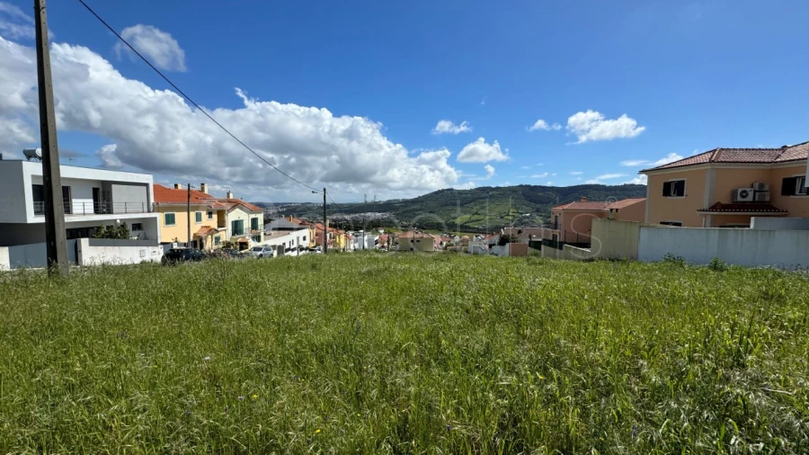 Terreno para Venda em Loures Foto 13