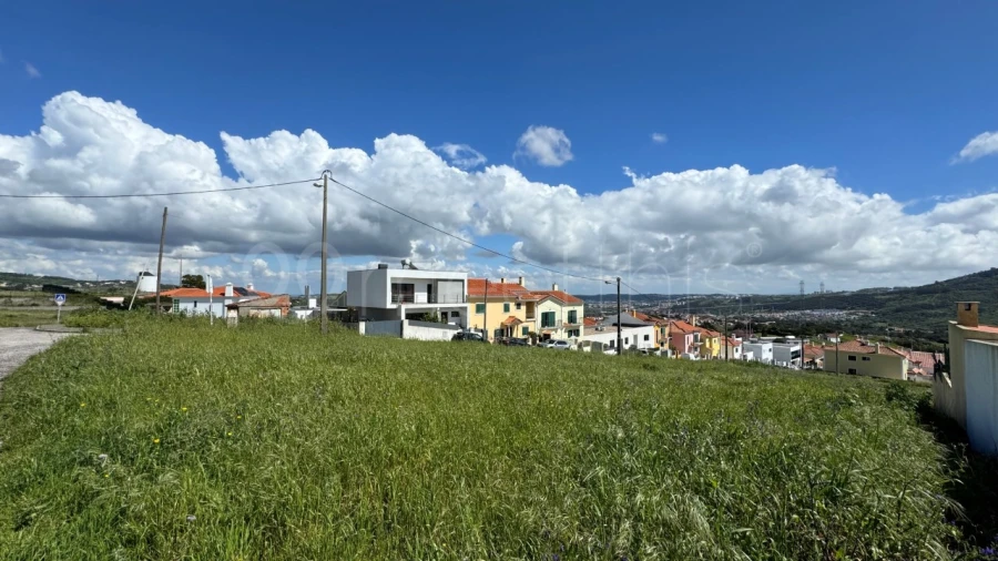 Terreno para Venda em Loures Foto 16