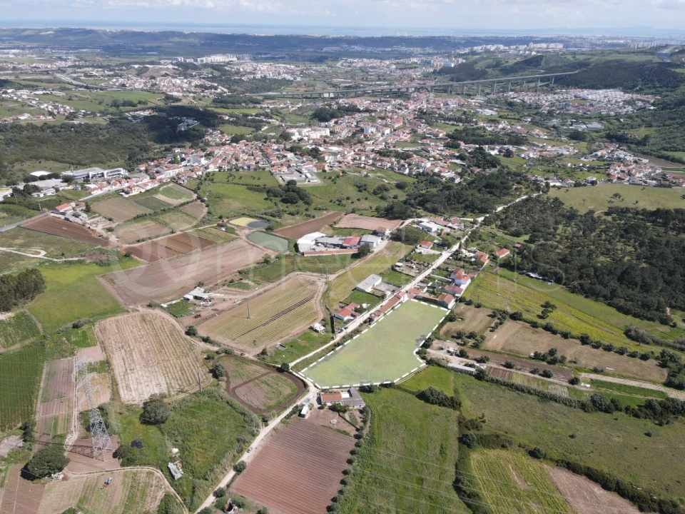 Terreno para Venda em Loures Foto 1