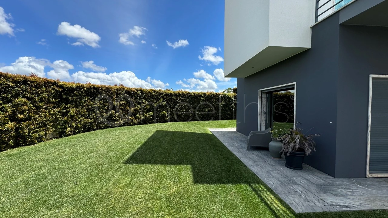 Moradia T4 para Venda em Santa Maria, São Pedro e Matacães Foto 11