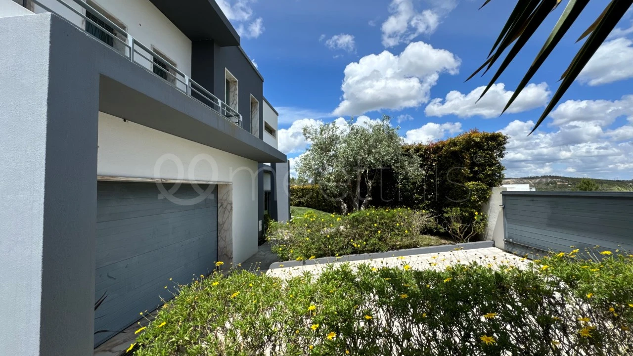 Moradia T4 para Venda em Santa Maria, São Pedro e Matacães Foto 14