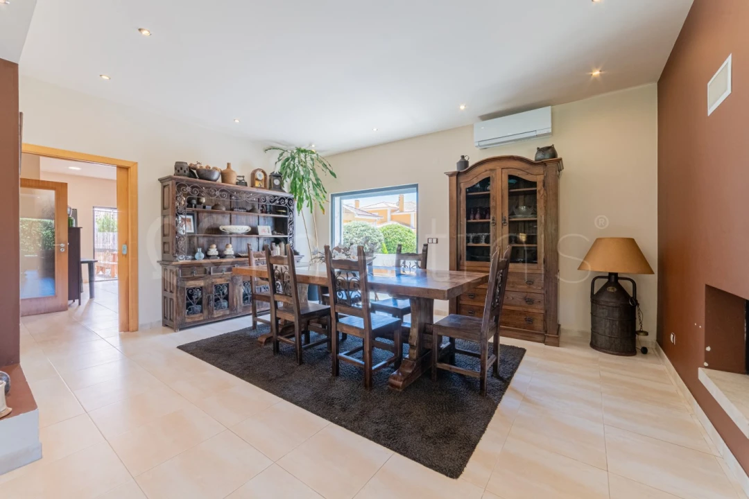 Moradia T4 para Venda em Santa Maria, São Pedro e Matacães Foto 20