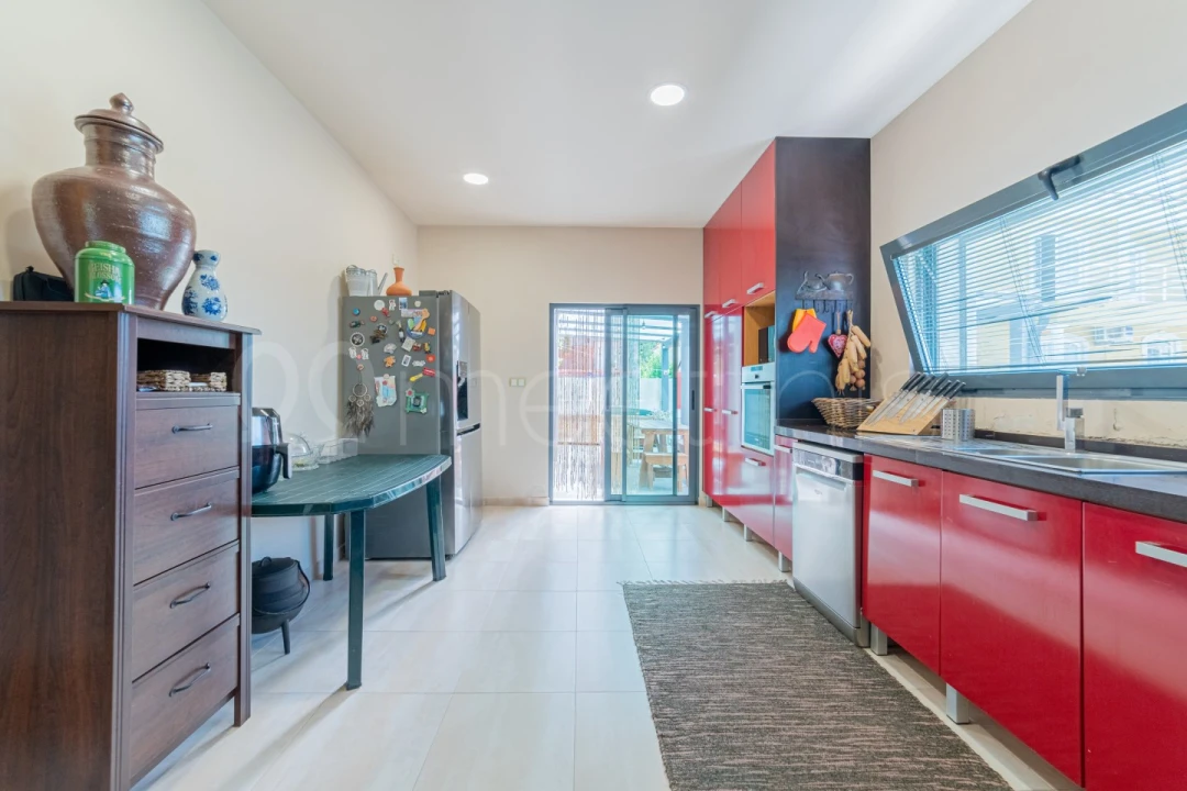 Moradia T4 para Venda em Santa Maria, São Pedro e Matacães Foto 26