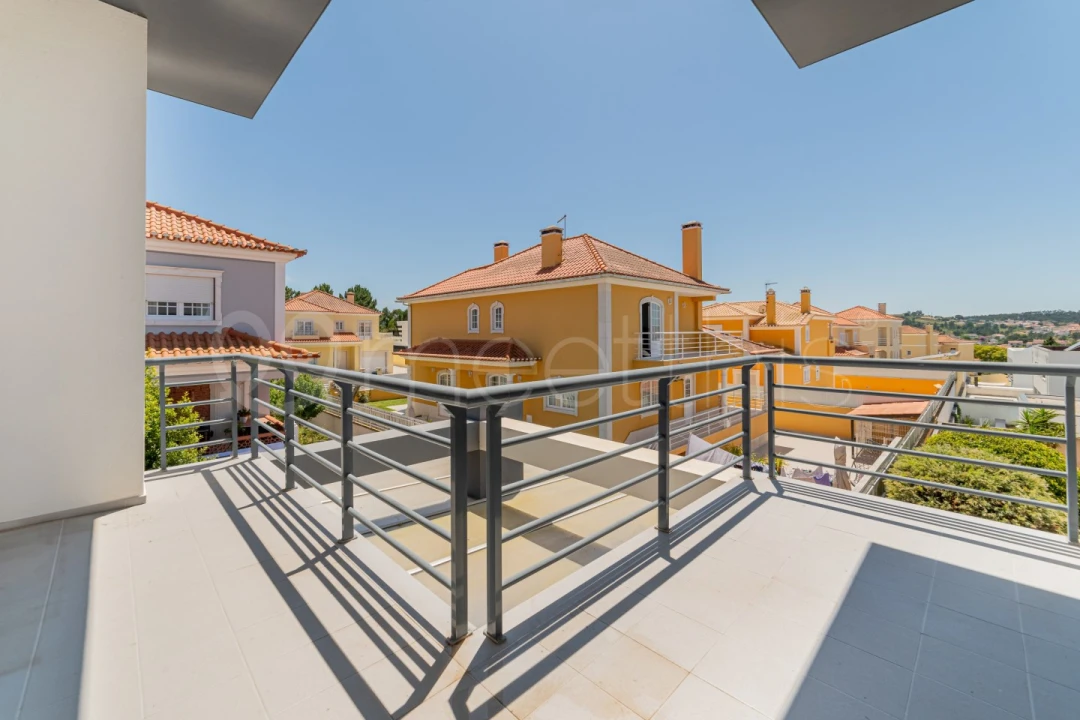 Moradia T4 para Venda em Santa Maria, São Pedro e Matacães Foto 32