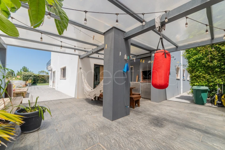 Moradia T4 para Venda em Santa Maria, São Pedro e Matacães Foto 28