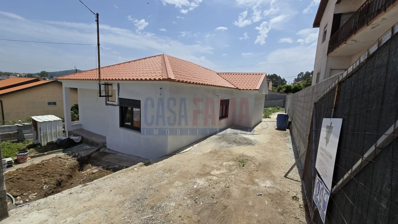 Moradia T3 para Venda em Gondifelos, Cavalões e Outiz Foto 5