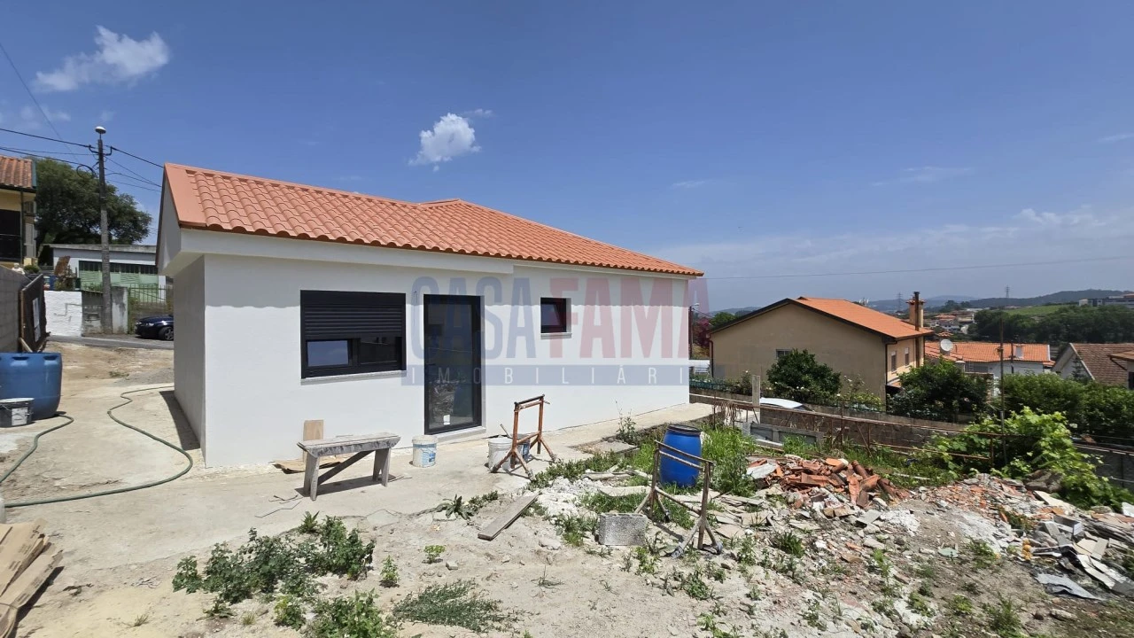 Moradia T3 para Venda em Gondifelos, Cavalões e Outiz Foto 12