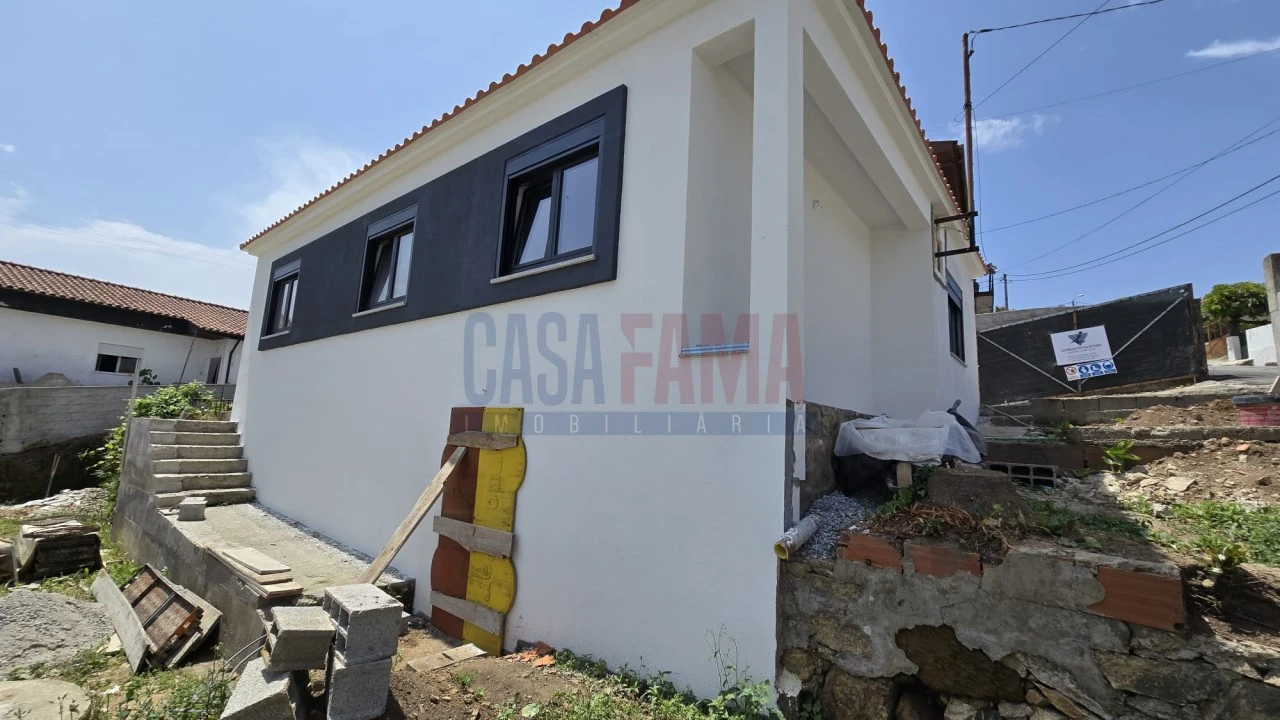 Moradia T3 para Venda em Gondifelos, Cavalões e Outiz Foto 24