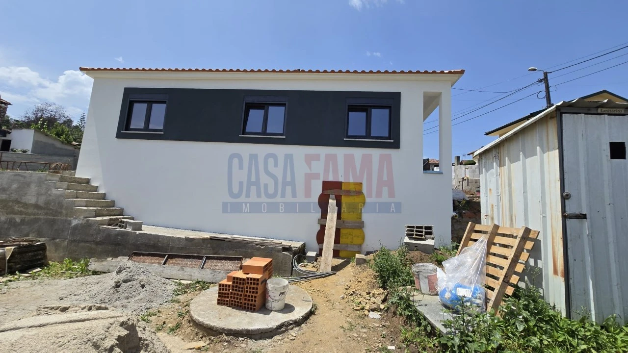 Moradia T3 para Venda em Gondifelos, Cavalões e Outiz Foto 25