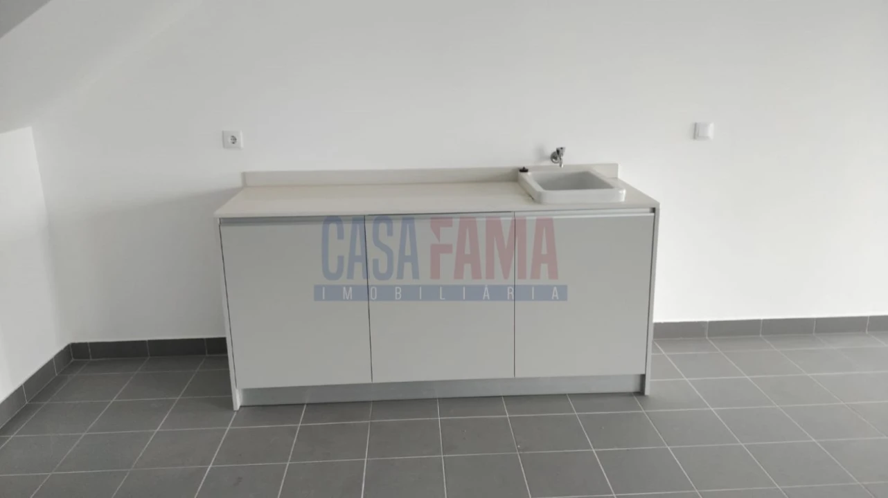 Moradia T3 para Venda em Gondifelos, Cavalões e Outiz Foto 4