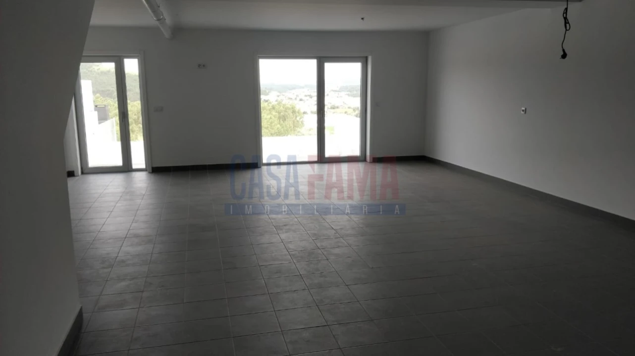 Moradia T3 para Venda em Gondifelos, Cavalões e Outiz Foto 7