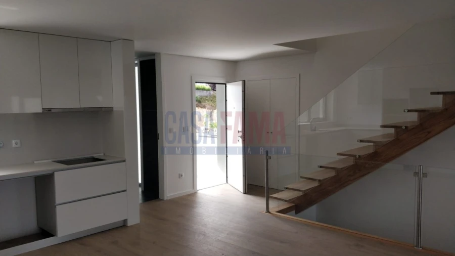 Moradia T3 para Venda em Gondifelos, Cavalões e Outiz Foto 10