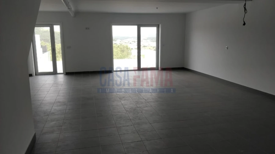 Moradia T3 para Venda em Gondifelos, Cavalões e Outiz Foto 7