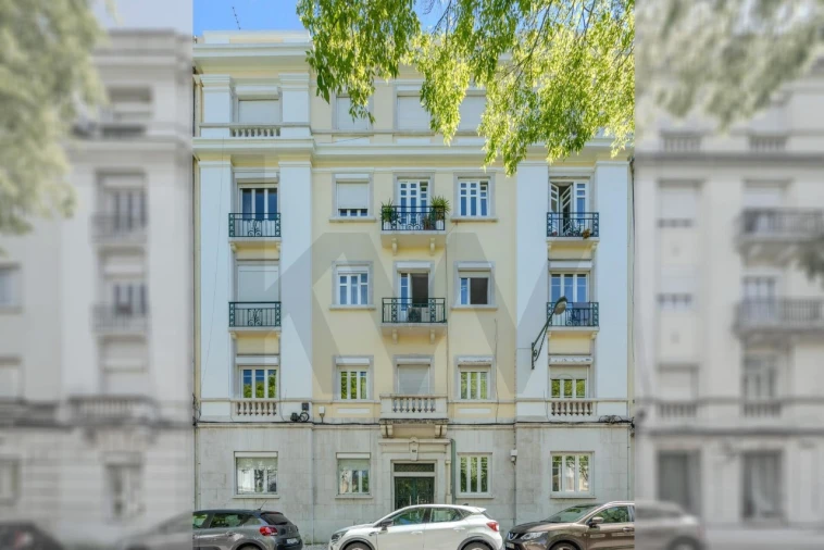 Apartamento T3 para Venda em Avenidas Novas Foto 31