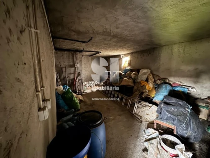 Moradia T3 para Venda em Paços Foto 23