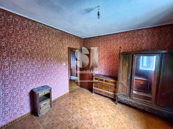 Moradia T3 para Venda em Paços Foto 18