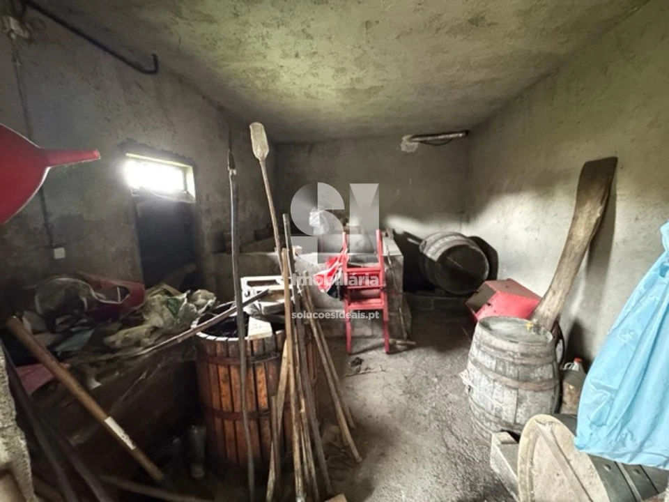 Moradia T3 para Venda em Paços Foto 21