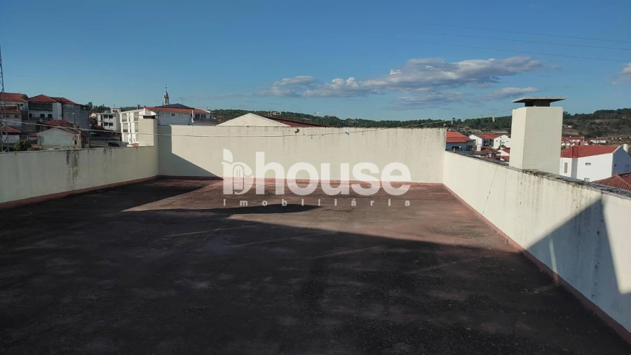 Prédio para Venda em Valpaços e Sanfins Foto 35